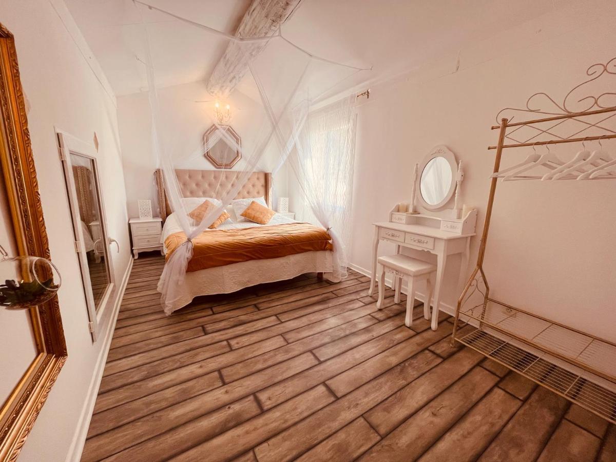 Domaine Amourella Aparthotel Lambesc Quarto foto
